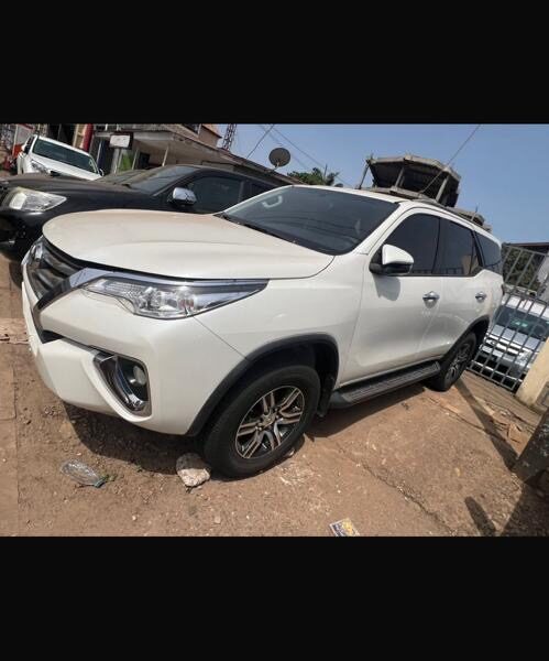 Toyota fortuner