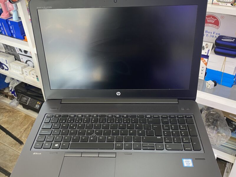 Ordinateur hpzbook i7 Nvidia 32/512